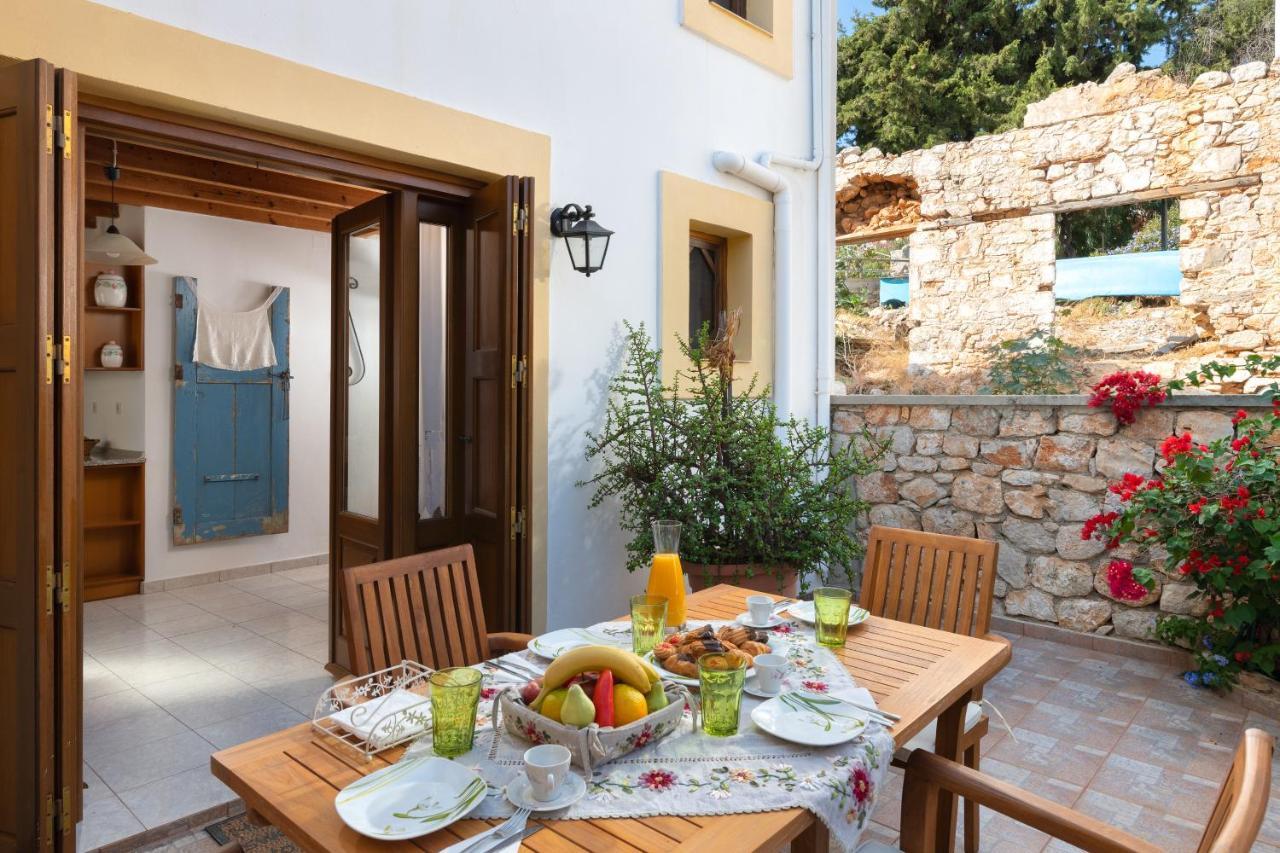 Villa Little Karafillias Chalki House Extérieur photo