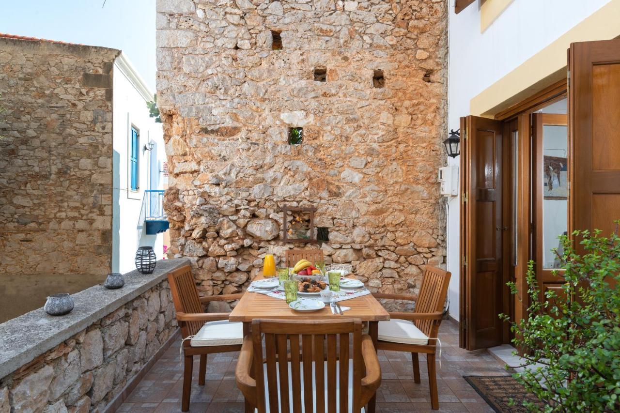 Villa Little Karafillias Chalki House Extérieur photo